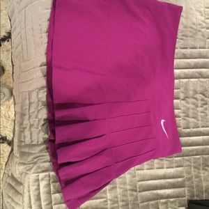 NEVER WORN. SUPER CUTE TENIS SKORT.